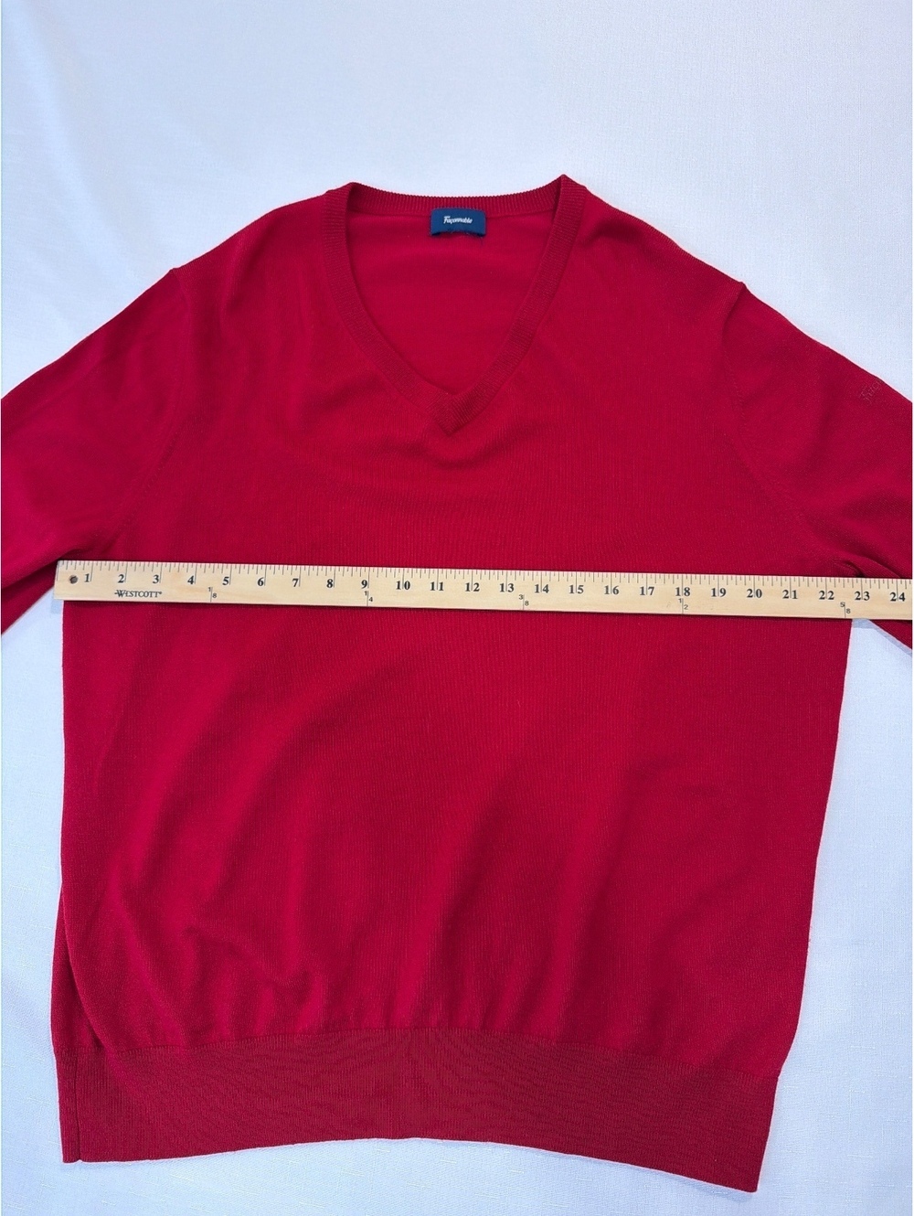 Façonnable Men's Red 100% Merino Wool V-Neck Pullover Sweater Long Sleeve - Picture 3 of 8